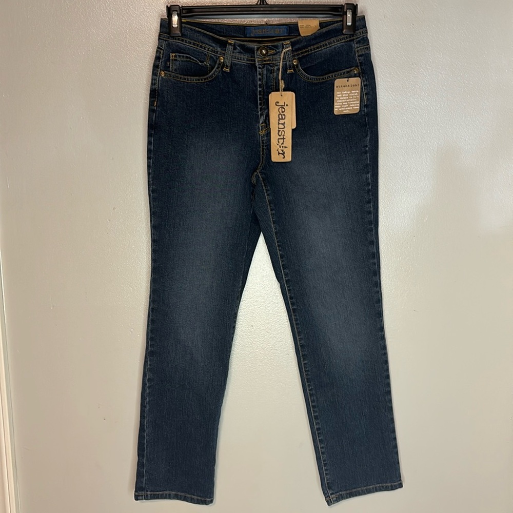 Jeanstar NWT women’s jeans size 8 in excellent condition